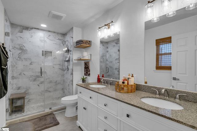 123 Graystone Drive, Moore, SC 29369