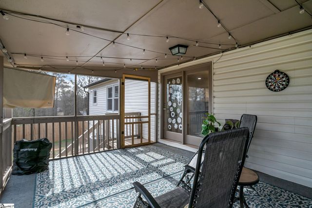 123 Graystone Drive, Moore, SC 29369