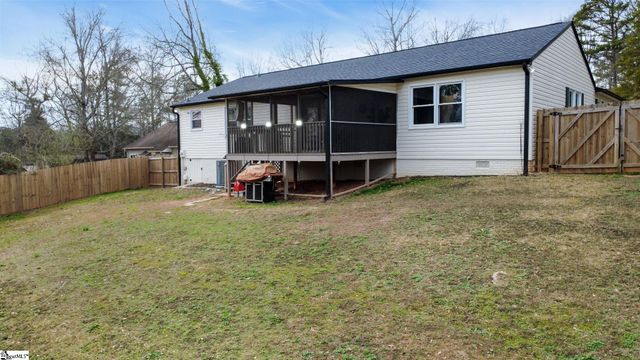 123 Graystone Drive, Moore, SC 29369