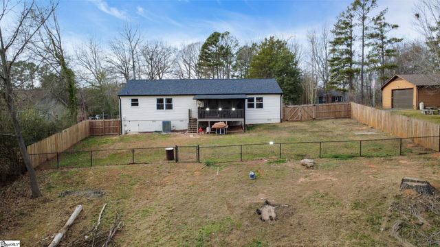 123 Graystone Drive, Moore, SC 29369