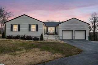 123 Graystone Drive, Moore, SC 29369