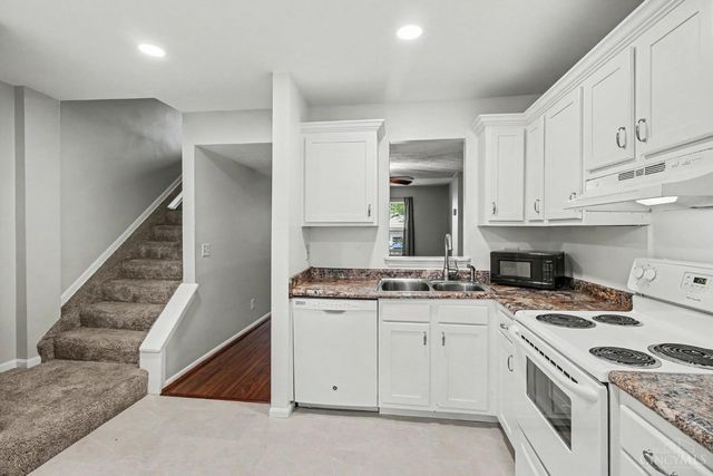 2930 Millbank Row Road, Deerfield Twp., OH 45039