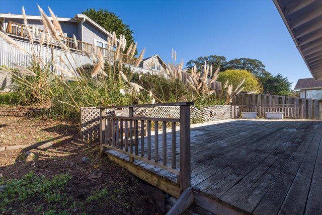 855 Sierra Street, Moss Beach, CA 94038