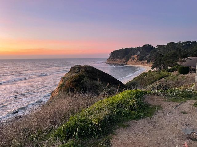 855 Sierra Street, Moss Beach, CA 94038