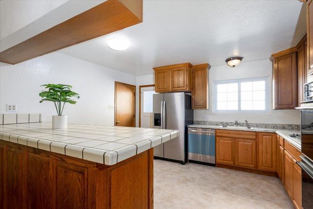 855 Sierra Street, Moss Beach, CA 94038