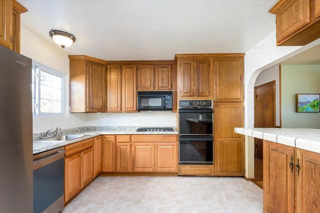 855 Sierra Street, Moss Beach, CA 94038