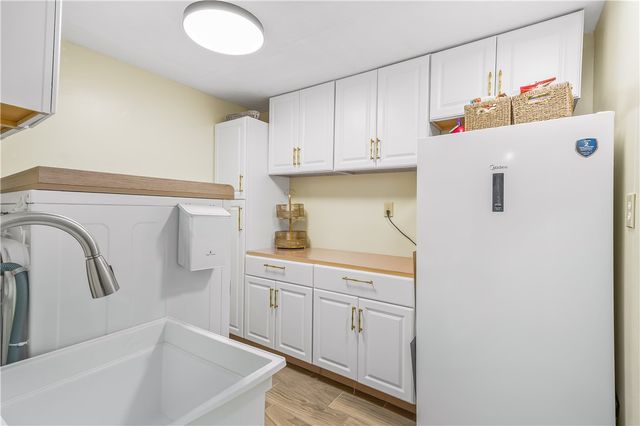 9 Pheasant Run Road, North Smithfield, RI 02896