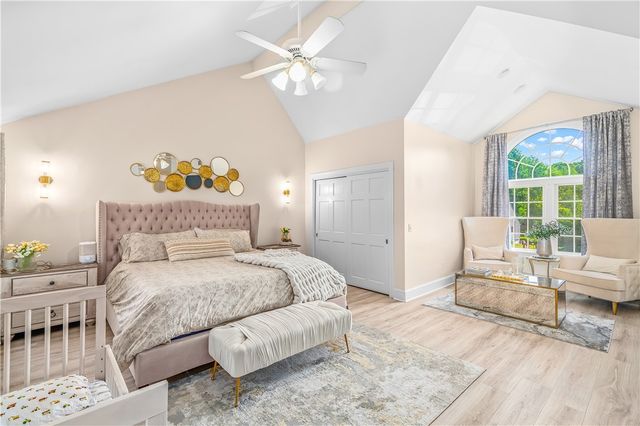 9 Pheasant Run Road, North Smithfield, RI 02896