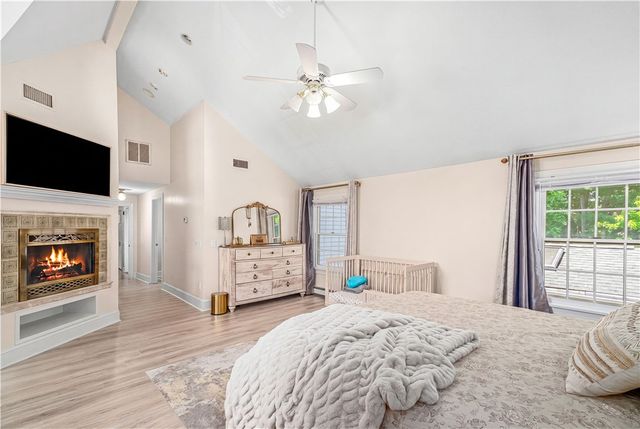 9 Pheasant Run Road, North Smithfield, RI 02896