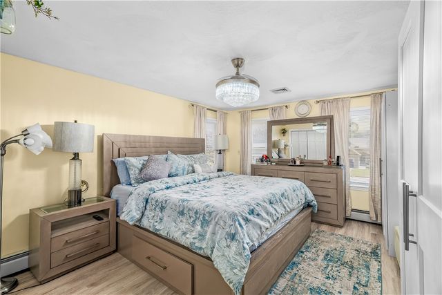 9 Pheasant Run Road, North Smithfield, RI 02896