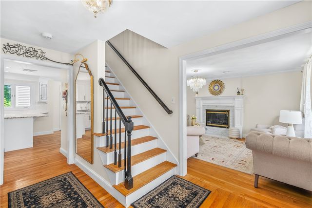 9 Pheasant Run Road, North Smithfield, RI 02896