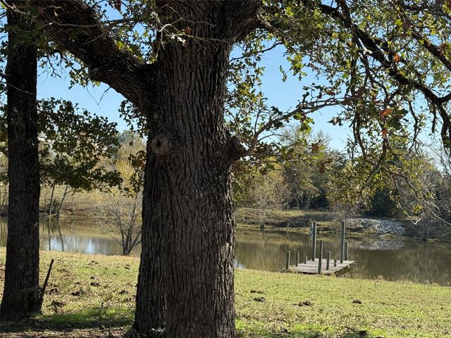 7538 Rocky Ridge Lane, Madisonville, TX 77864