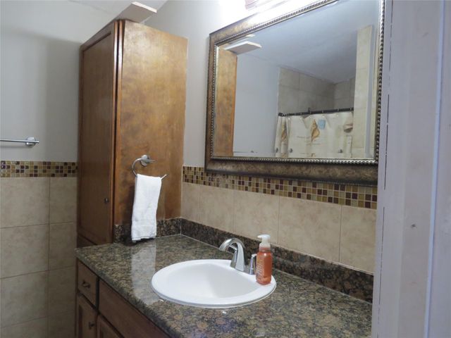 7538 Rocky Ridge Lane, Madisonville, TX 77864