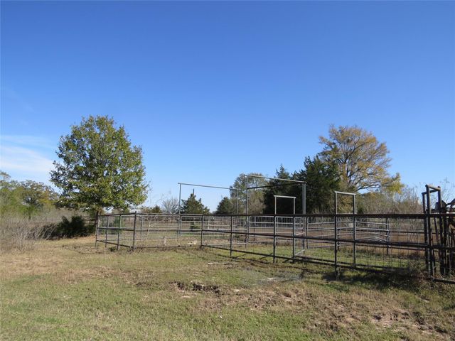 7538 Rocky Ridge Lane, Madisonville, TX 77864