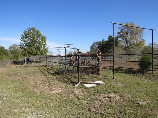 7538 Rocky Ridge Lane, Madisonville, TX 77864