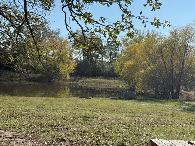 7538 Rocky Ridge Lane, Madisonville, TX 77864