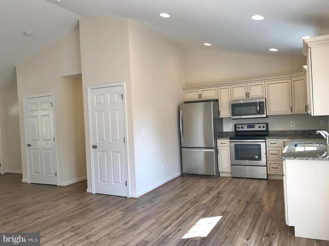 1249 HIGH TOP RD, Linden, VA 22642