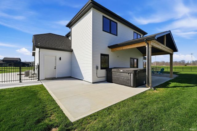 19195 Ringo Road, Auburn, IN 46706