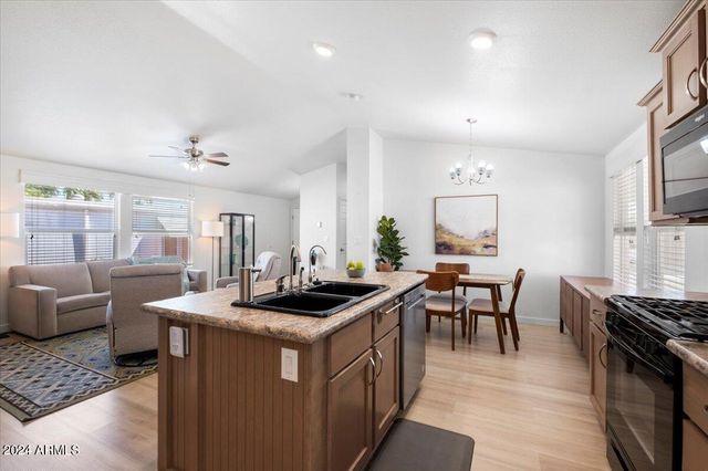 10936 E Apache Trail 67, Apache Junction, AZ 85120