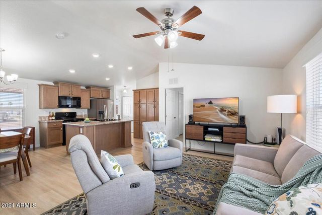 10936 E Apache Trail 67, Apache Junction, AZ 85120