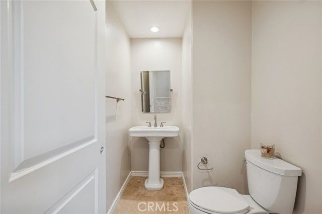 22 Ridge Valley, Irvine, CA 92618