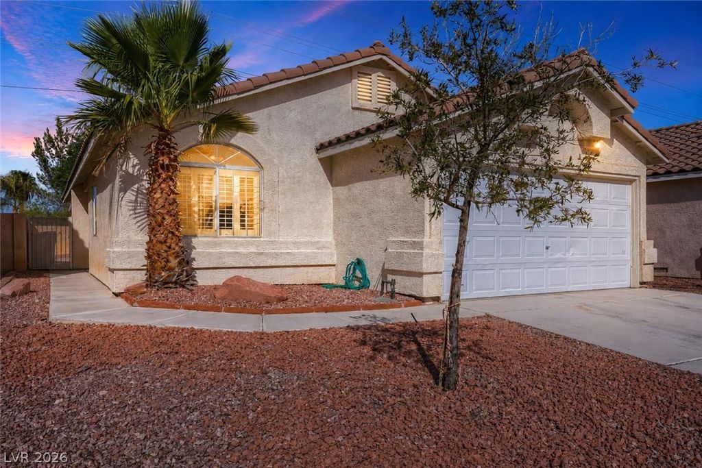 3692 Copper Cactus Drive, Las Vegas, NV 89129 — photo 4