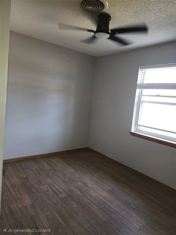 5903 NW DEARBORN Ave, Lawton, OK 73505