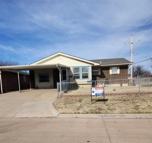 5903 NW DEARBORN Ave, Lawton, OK 73505