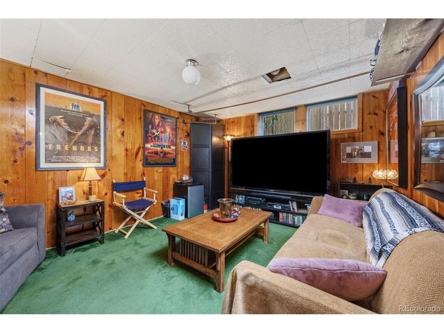 2056 Forest St, Denver, CO 80207