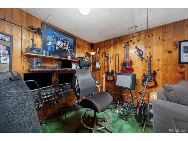 2056 Forest St, Denver, CO 80207