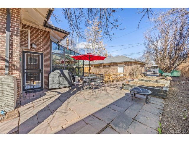 2056 Forest St, Denver, CO 80207