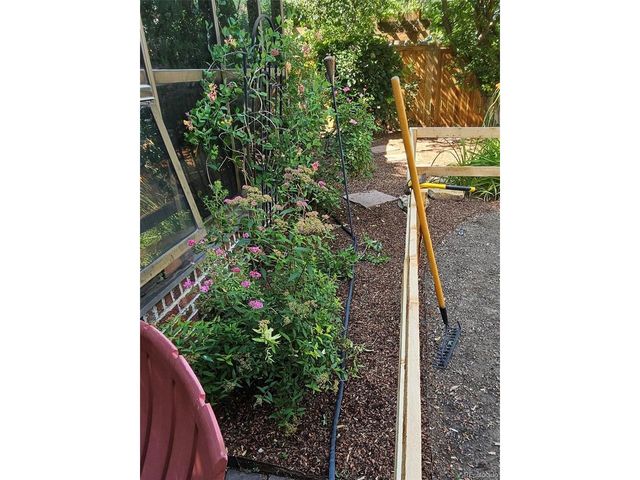 2056 Forest St, Denver, CO 80207