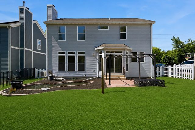 950 W Colfax Street, Palatine, IL 60067