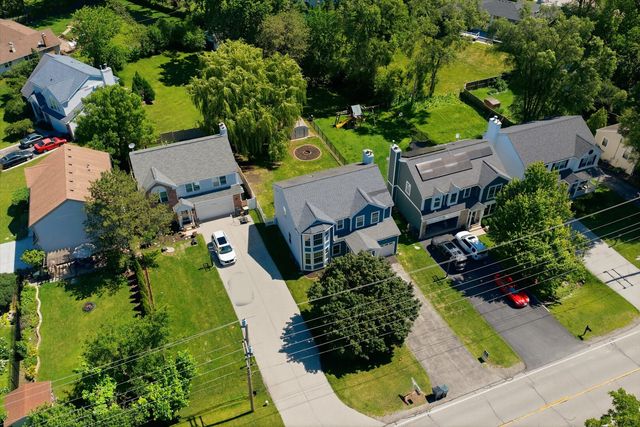 950 W Colfax Street, Palatine, IL 60067