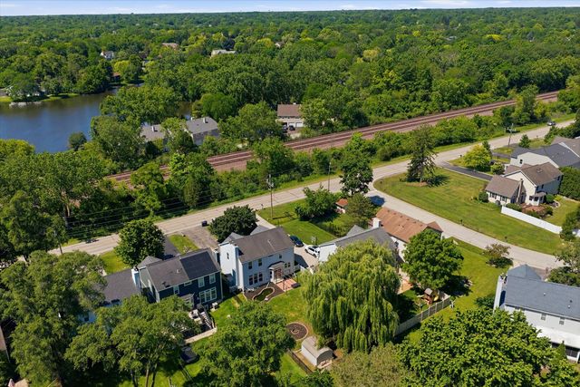 950 W Colfax Street, Palatine, IL 60067
