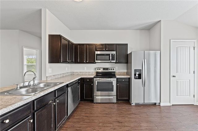 17186 S Pratt Street, Gardner, KS 66030