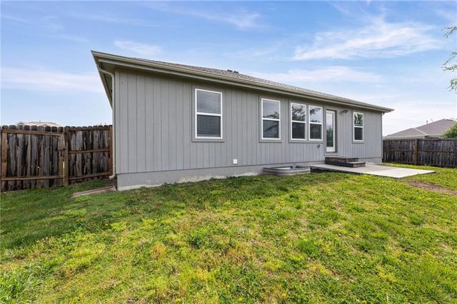 17186 S Pratt Street, Gardner, KS 66030