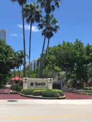 16909 N Bay Rd 319, Sunny Isles Beach, FL 33160