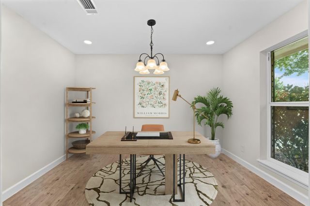 1918 Stebbins Drive, Houston, TX 77043