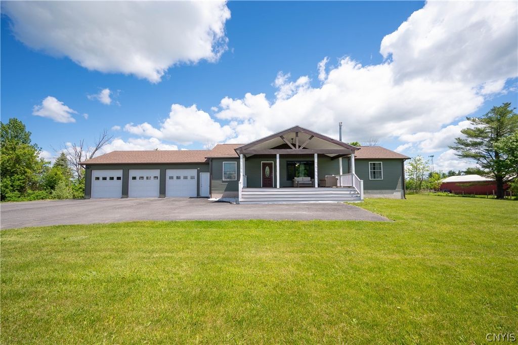 6517 Lowell Road, Westmoreland, NY 13440