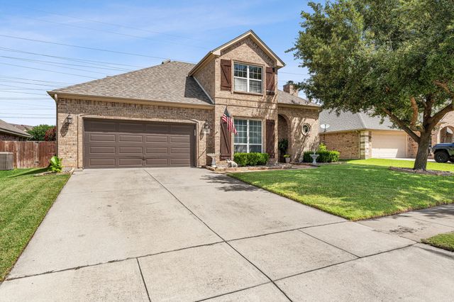 5540 Plata Lane, Benbrook, TX 76126