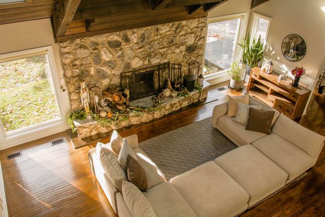 129 Cornwall Drive, Crete, IL 60417