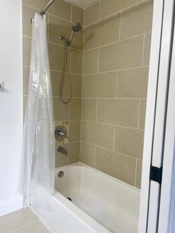 6030 Indrio Road 5, Fort Pierce, FL 34951