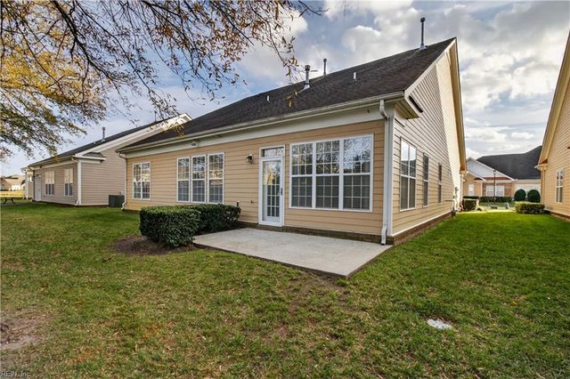 1425 Blairwood LN, Chesapeake, VA 23320