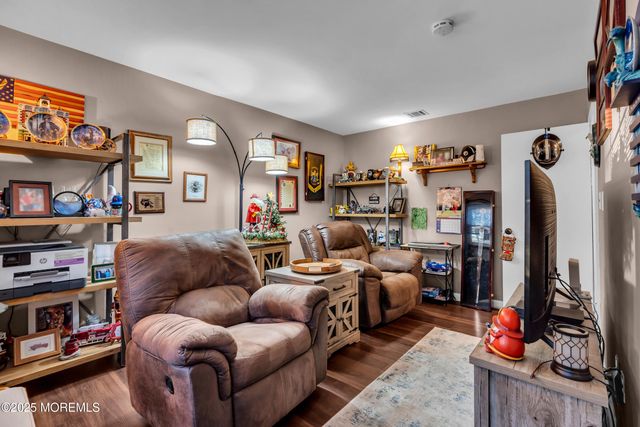 918 Lakeside Drive N, Forked River, NJ 08731