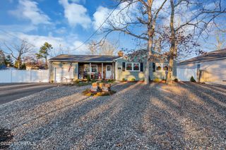 918 Lakeside Drive N, Forked River, NJ 08731