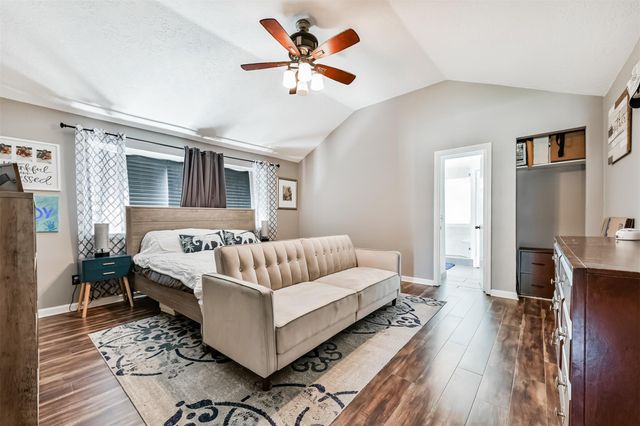2212 Aberdeen Drive, League City, TX 77573