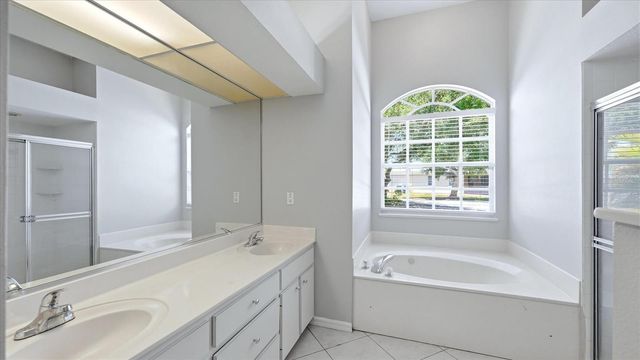 2357 APPALOOSA CIRCLE, Sarasota, FL 34240
