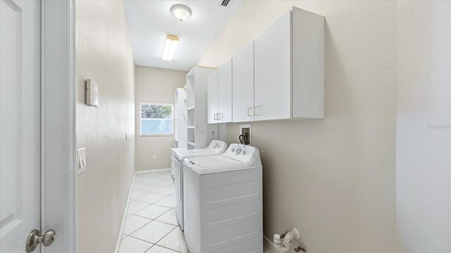 2357 APPALOOSA CIRCLE, Sarasota, FL 34240