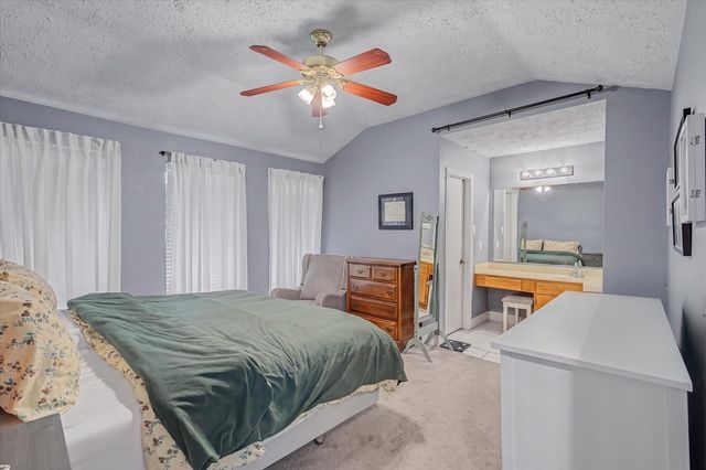 742 Sugar Hill Drive, La Porte, TX 77571